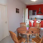Dei Pini, Con Giardino, Al Mare Di Baia Дом отдыха Галлиполи