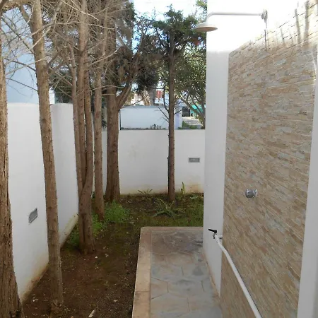 펜션 Dei Pini, Con Giardino, Al Mare Di Baia *