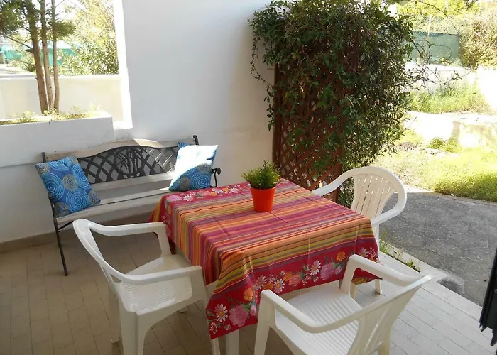 Dei Pini, Con Giardino, Al Mare Di Baia Gallipoli